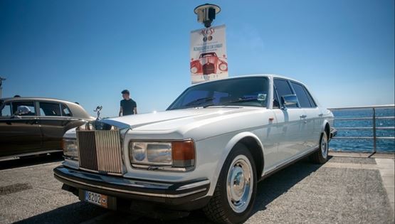 Το υπερθέαμα κλασικών αυτοκινήτων και μοτοσικλετών του Αλίμου επιστρέφει