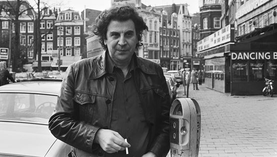 Ο Μίκης δεν έφυγε στις οχτώ, ταξίδι για την Κατερίνη