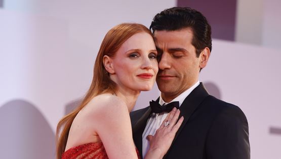 O Oscar Isaac, Jessica Chastain και το πολυσυζητημένο τους φιλί on camera
