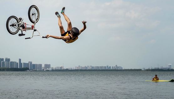 Μπορεί η κλιματική αλλαγή να αλλάξει την βαρύτητα της Γης;