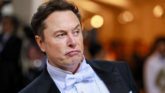 Έτσι ξαφνικά ο Elon Musk στηρίζει το Dogecoin