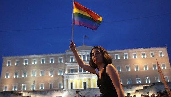 Υπάρχει σοβαρός λόγος που η παρέλαση του Pride γίνεται κάθε Ιούνιο