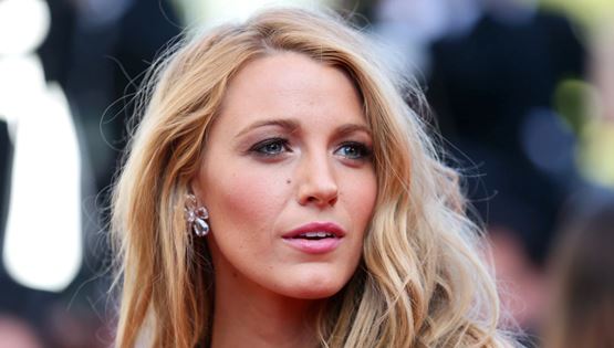 Η αγέρωχη λάμψη της Blake Lively