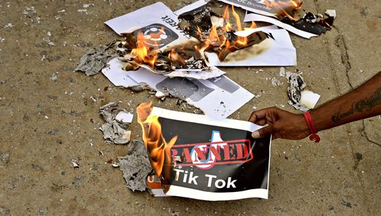 TikTok, ο μεγάλος κίνδυνος από την Άπω Ανατολή