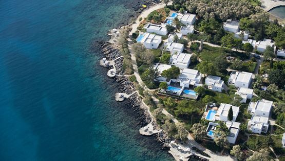 Για κρητικό Πάσχα στο Minos Beach Art Hotel