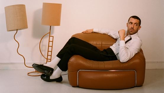 O Miles Kane και η ανεπιτήδευτη απλότητα του rock&#39;n&#39;roll