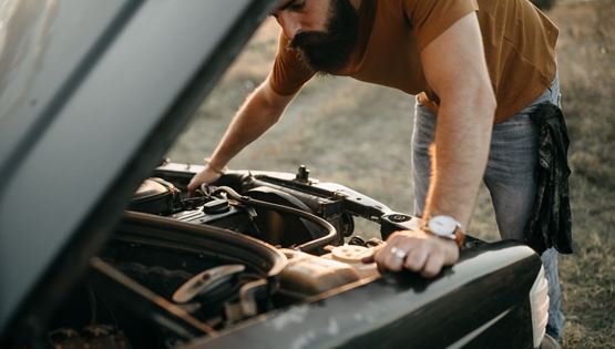Γιατί &#39;μένουν&#39; τα αυτοκίνητα στην Ελλάδα