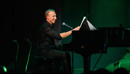 Ο Μίνως Μάτσας ξανά στο Gazarte Main Stage