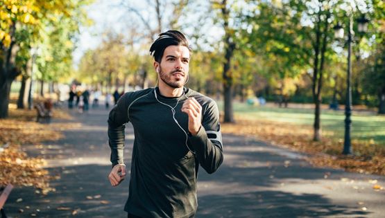 Οι καλύτερες αεροβικές ασκήσεις για να πάρεις γρήγορα τα πάνω σου