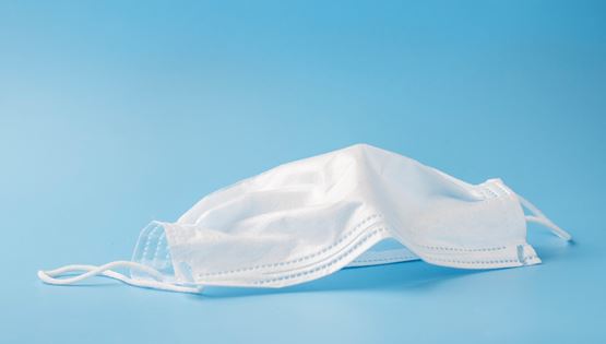 Η αμφιλεγόμενη χρήση της μάσκας