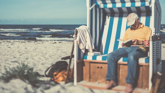 Τα καλύτερα βιβλία για τα ήσυχα μεσημέρια του Ιουλίου