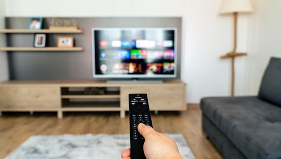 Δύσκολοι καιροί για συνδρομητική τηλεόραση