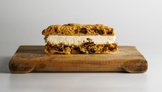 Με αυτό το παγωτό σάντουιτς, αμέσως καλύτερα