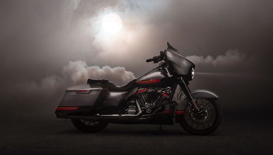 Custom made μοτοσυκλέτες της Harley-Davidson βγαίνουν στο σφυρί