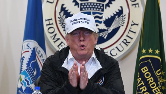 Πώς και πότε θα αποχωρήσει ο Donald Trump από την εξουσία;