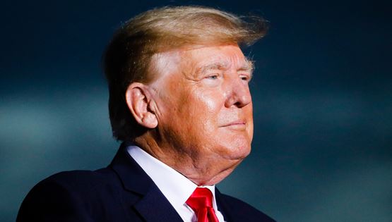 Ο Donald Trump επικρατεί στο Νιου Χάμσαϊρ