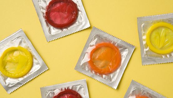 Να γιατί δεν πρέπει να βάζεις τα προφυλακτικά στο πορτοφόλι σου