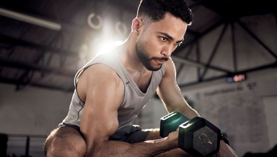 Μερικά άγνωστα μυστικά για να γιγαντώσεις τα μπράτσα σου