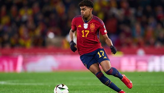 Ο Lamine Yamal είναι ερωτευμένος με Ισπανίδα influencer