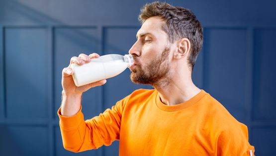 Σε ποια ηλικία πρέπει να κόψεις το γάλα, σύμφωνα με το Harvard