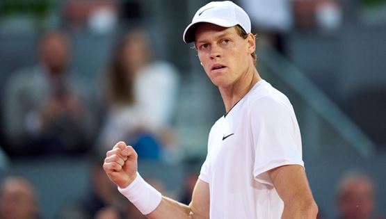 Jannik Sinner, πιο στυλάτος από ποτέ στο Roland Garros