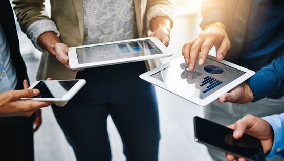 Πώς θα βρεις δουλειά χρησιμοποιώντας -σωστά- τα social media