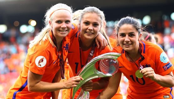 7 ποδοσφαιρίστριες του Euro 2022 που -δικαίως- έχουν την προσοχή μας