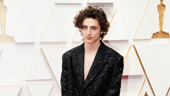 Το shirtless κοστούμι κατακτά και τα Όσκαρ