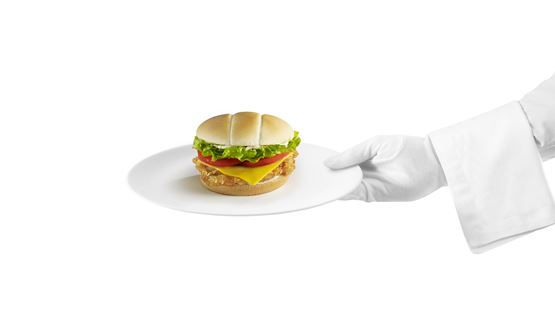 Οι Γάλλοι σεφ επιστρέφουν τα αστέρια Michelin και μαγειρεύουν πιο casual