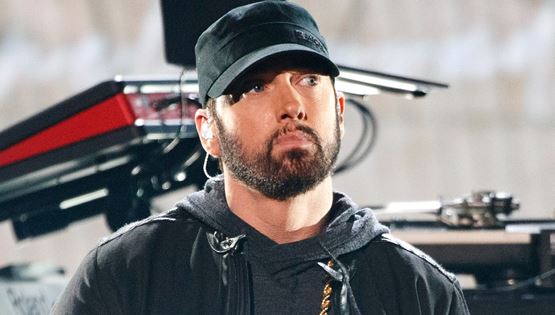 Σε άλλα νέα, ο Eminem αγόρασε έναν NFT πίθηκο που του μοιάζει