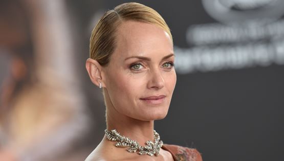 Amber Valletta, A Woman We Love