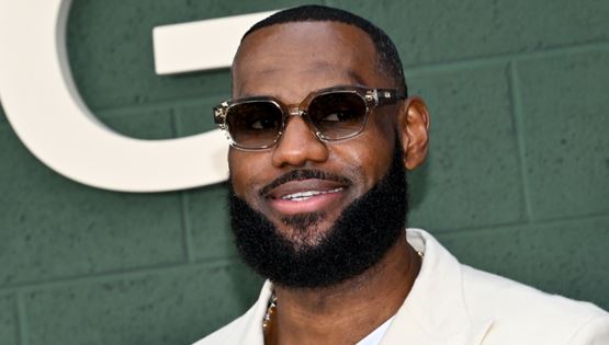 Σε άλλα νέα, ο LeBron James έγινε podcaster