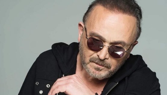 Ο Σταμάτης Γονίδης έκανε το μονοδοσικό εμβόλιο 'γιατί δεν έχει μέσα τον χιμπαντζή'