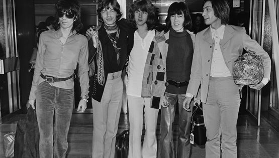 Όσα γνωρίζουμε για το Black and Blue, το θρυλικό άλμπουμ των Rolling Stones που επανακυκλοφορεί