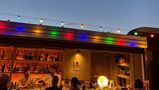 Το Λοκάλι ανέβηκε στην ταράτσα