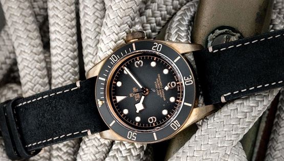 5 ρολόγια με δερμάτινο λουράκι