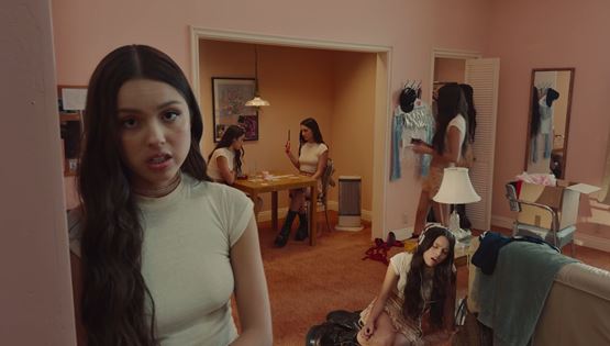 Το νέο βίντεο κλιπ της Olivia Rodrigo γυρίστηκε με iPhone 15 Pro