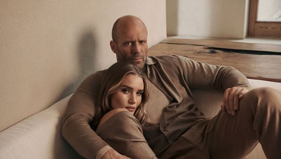 H Rosie Huntington-Whiteley και ο Jason Statham πρωταγωνιστούν στην καμπάνια της Falconeri