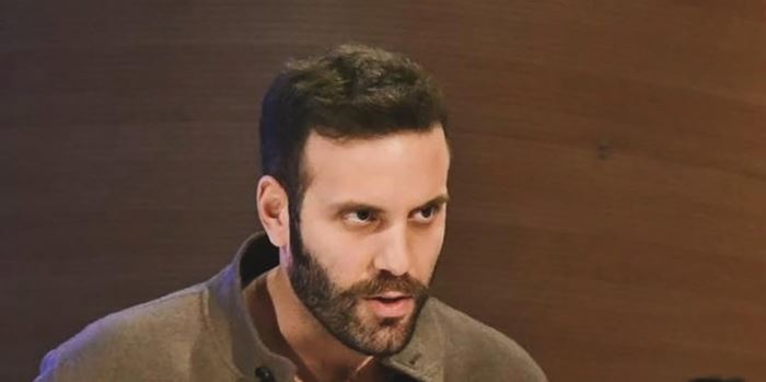 Στο αυτόφωρο αναζητείται ο Νίκος Παππάς μετά από καταγγελία για επίθεση σε δημοσιογράφο