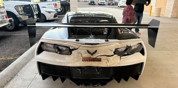 Corvette ZR1 πήγαινε τόσο γρήγορα που έλιωσε το πίσω μέρος της