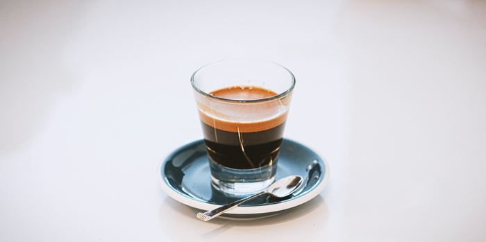 Ο λόγος που ένας εσπρέσο είναι σημαντικός πριν από το γυμναστήριο