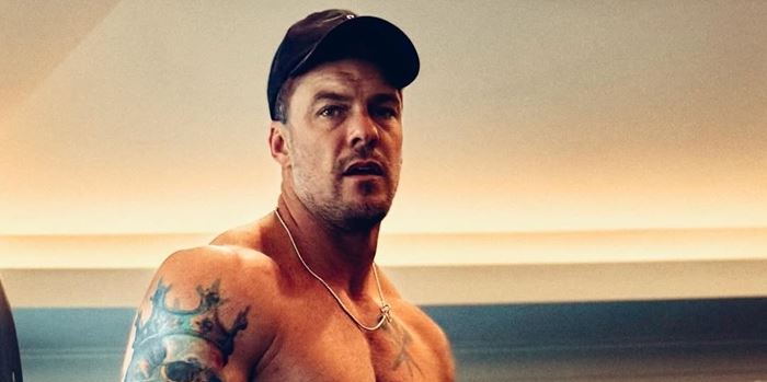 Ο Alan Ritchson μοιράστηκε στο Instagram τα tips του για γυμναστική και διατροφή