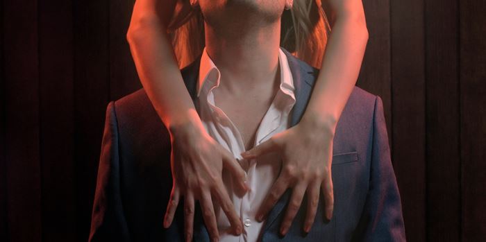 Τι ανακάλυψαν οι επιστήμονες για τις γυναίκες που μιλάνε πολύ πρόστυχα