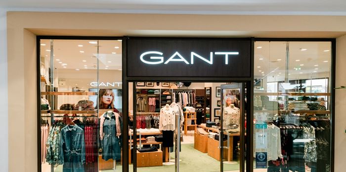 Η GANT παρουσιάζει το ανανεωμένο Outlet κατάστημά της στο Designer Outlet Athens με το νέο global concept της μάρκας