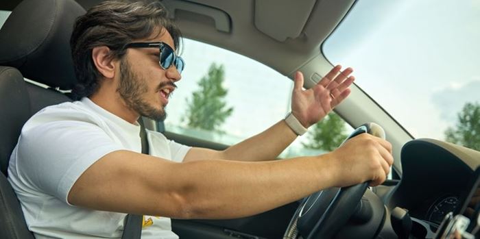 Έρευνα: Οι άνδρες ή οι γυναίκες είναι καλύτεροι οδηγοί;