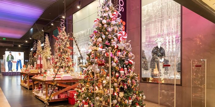 Party Christmas Vibes στα πολυκαταστήματα notos