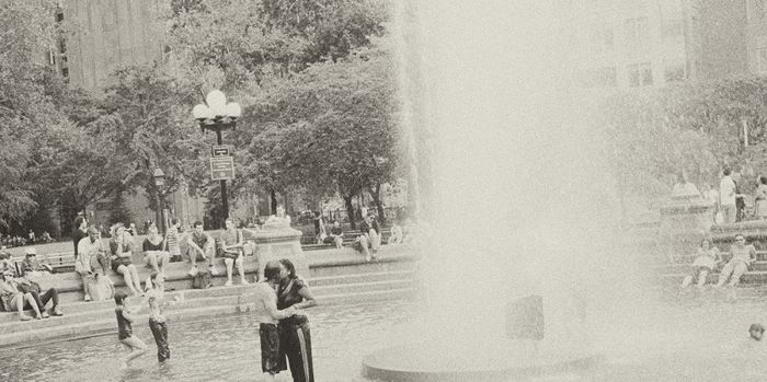 Μόλις ακούσαμε το νέο τραγούδι του Jack Savoretti και είναι μία ωδή στις αγάπες που αντέχουν