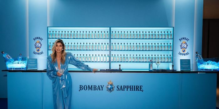 Το μπλε πάρτι της χρονιάς από τo BOMBAY SAPPHIRE και τη Βάσια Κωσταρά