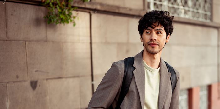 4 αμφιλεγόμενες τάσεις στην αντρική μόδα που ελπίζουμε να μην ξαναδούμε ποτέ