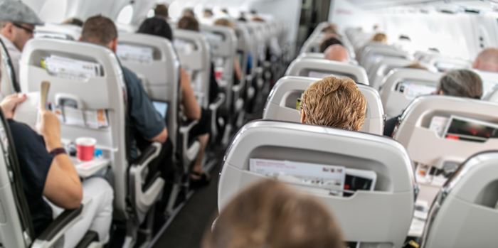 Πού πρέπει να κάτσεις στο αεροπλάνο για να μην αρρωστήσεις